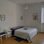 Treehouse - Spacious Private In Near Station & Airport *