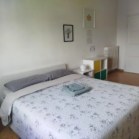 Treehouse - Spacious Private In Near Station & Airport * بيزا